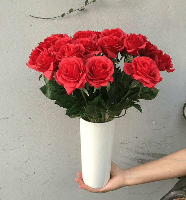Cách cắm hoa hồng để bàn thờ ngày Tết và các ngày lễ